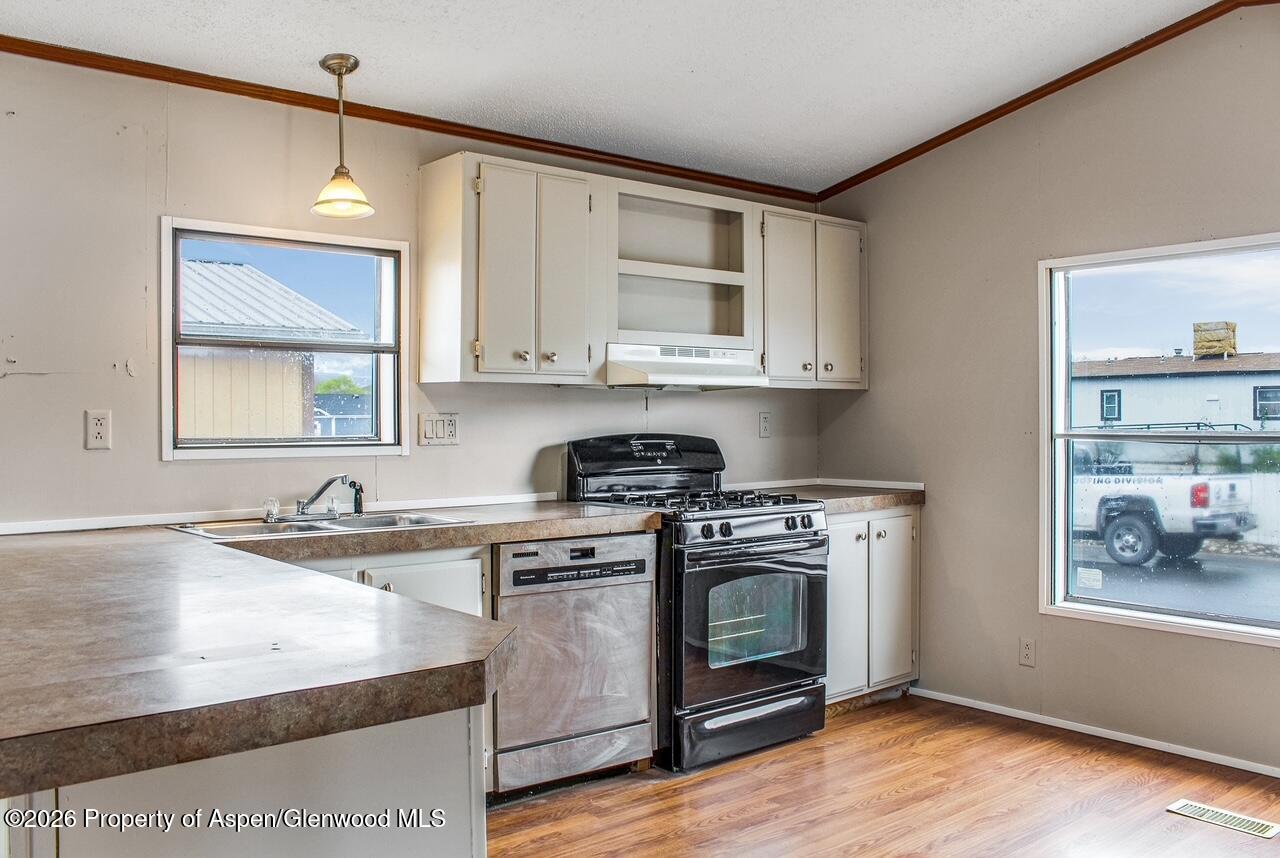 200 W 20th Street B17