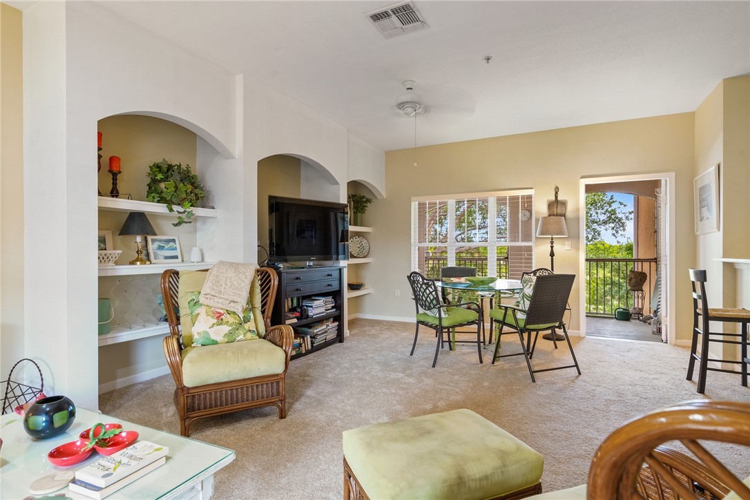 5035 Fairways Circle C303