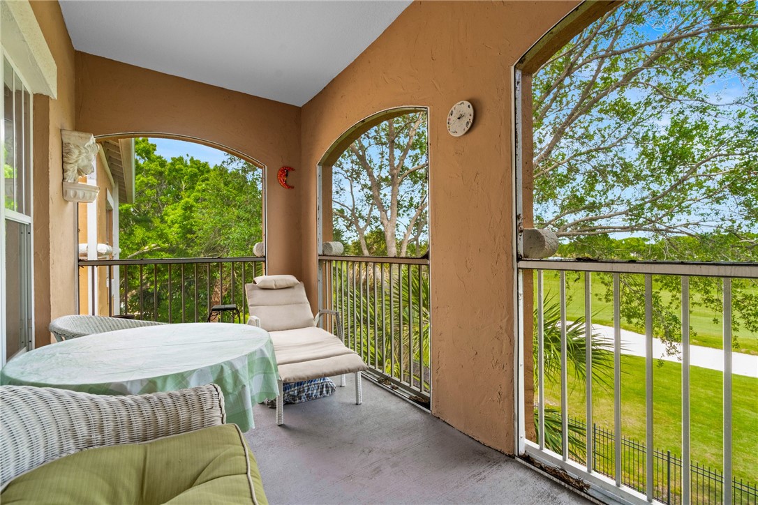 5035 Fairways Circle C303