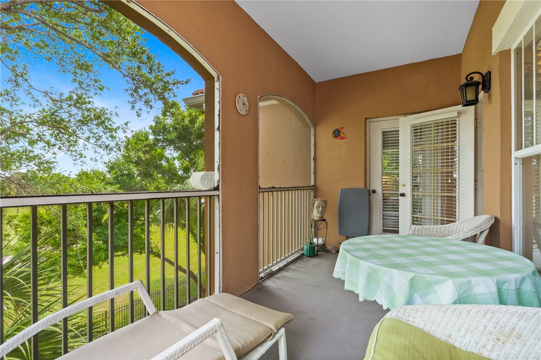 5035 Fairways Circle C303