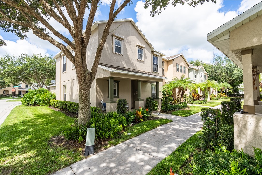 1669 Pointe West Way