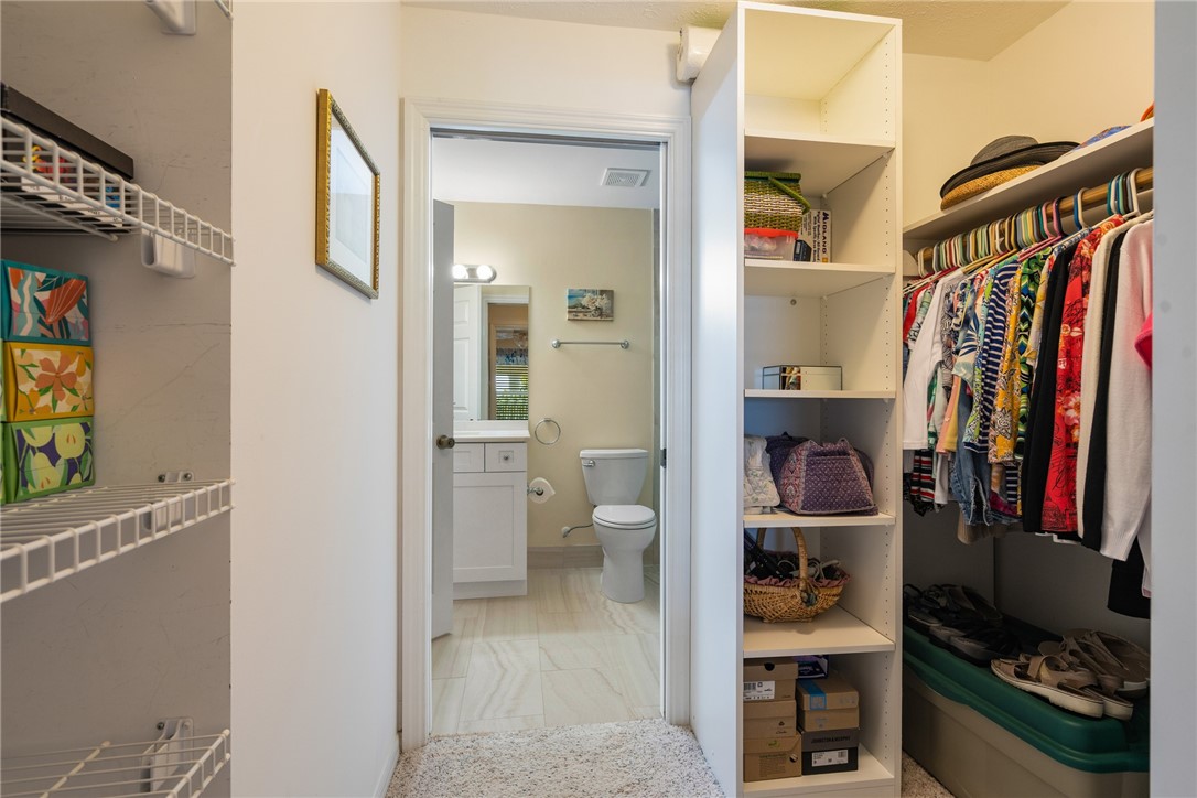 700 Lake Orchid Circle 208