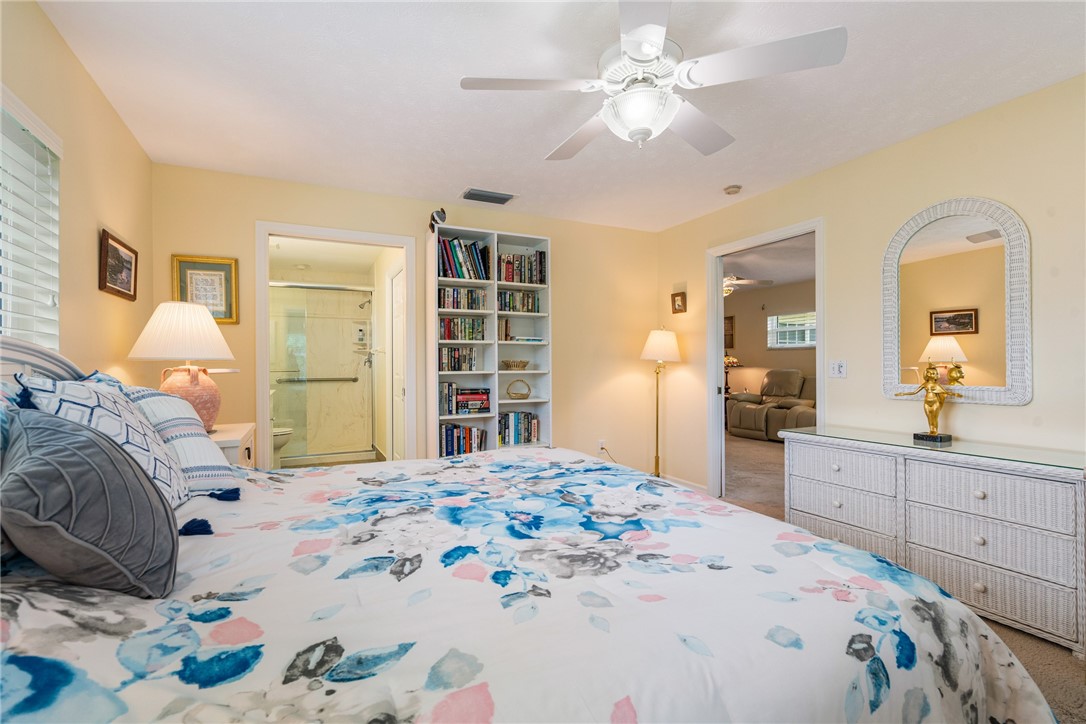 700 Lake Orchid Circle 208
