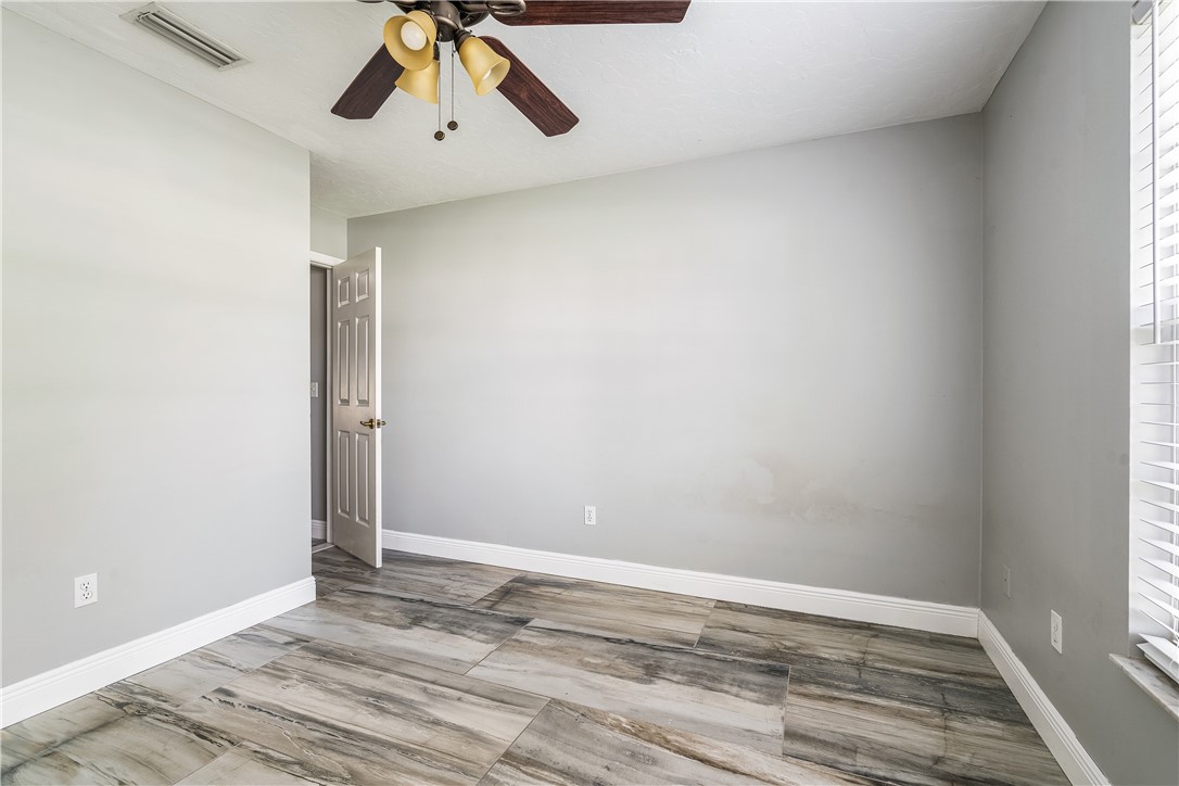 150 29th Court SW