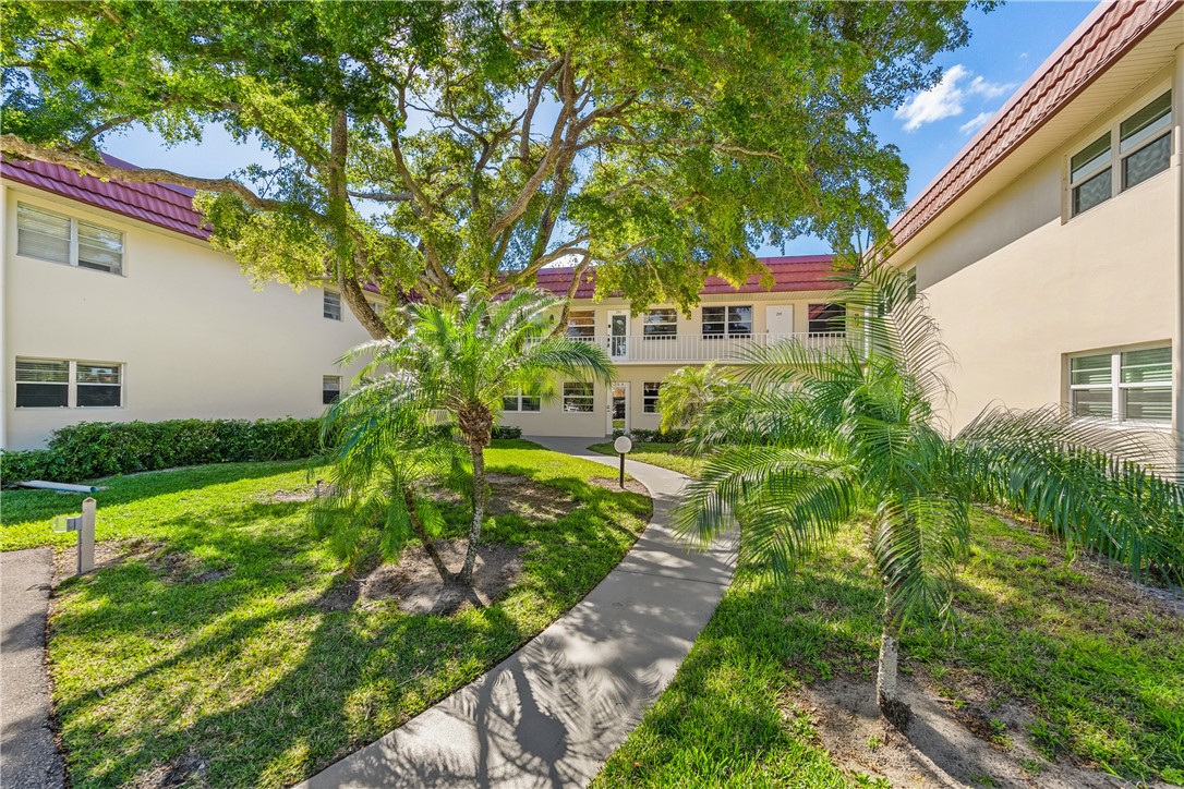 30 Pine Arbor Lane 102