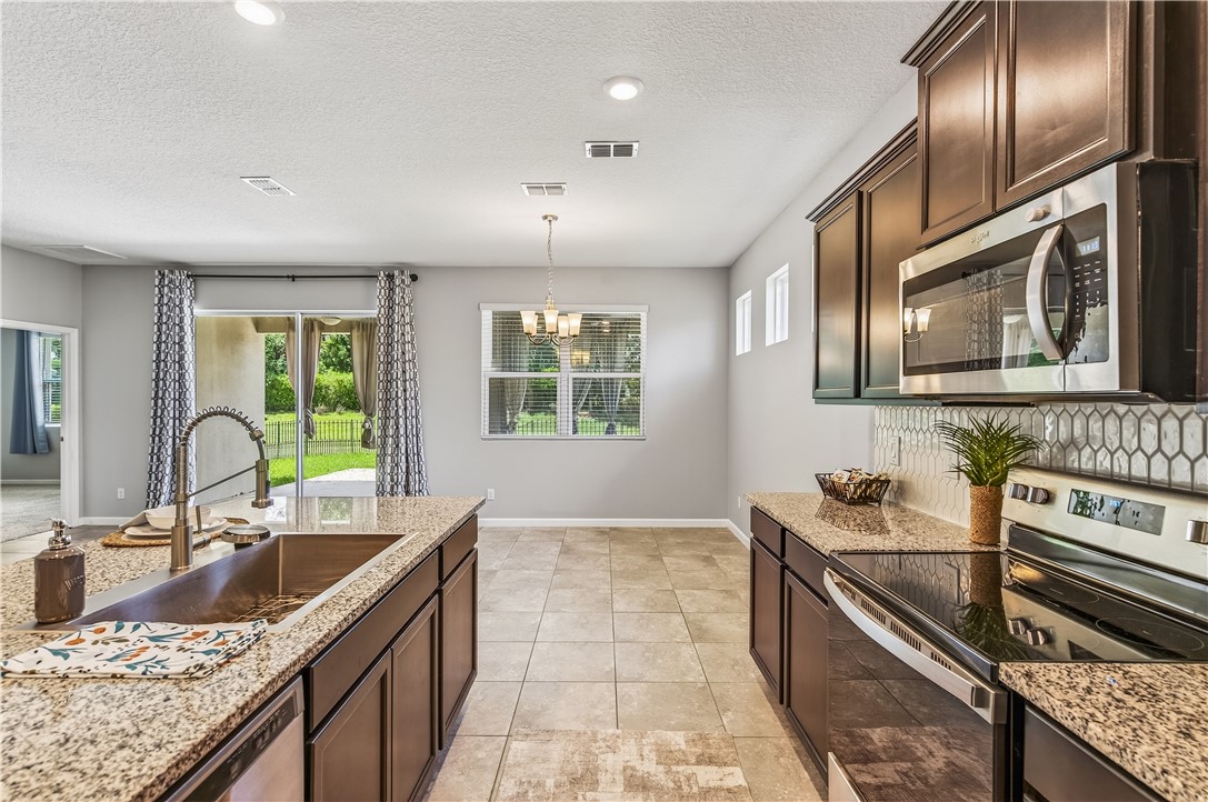 2545 Crowned Eagle Circle SW