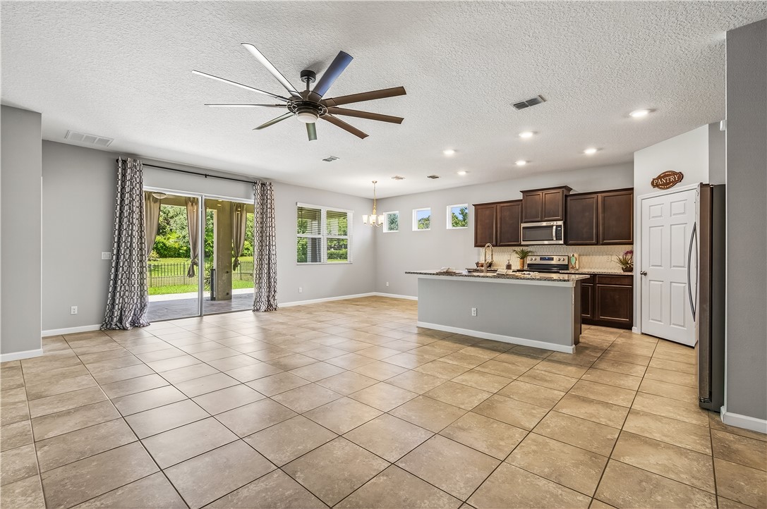 2545 Crowned Eagle Circle SW