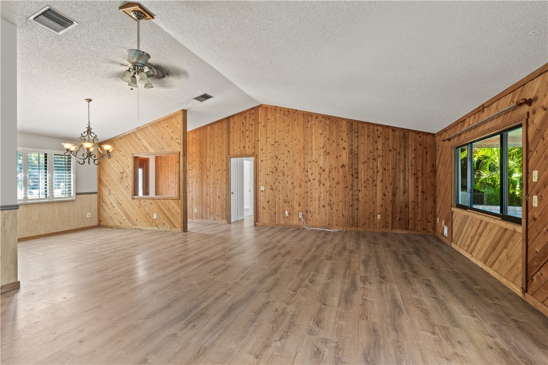 3336 8th Street