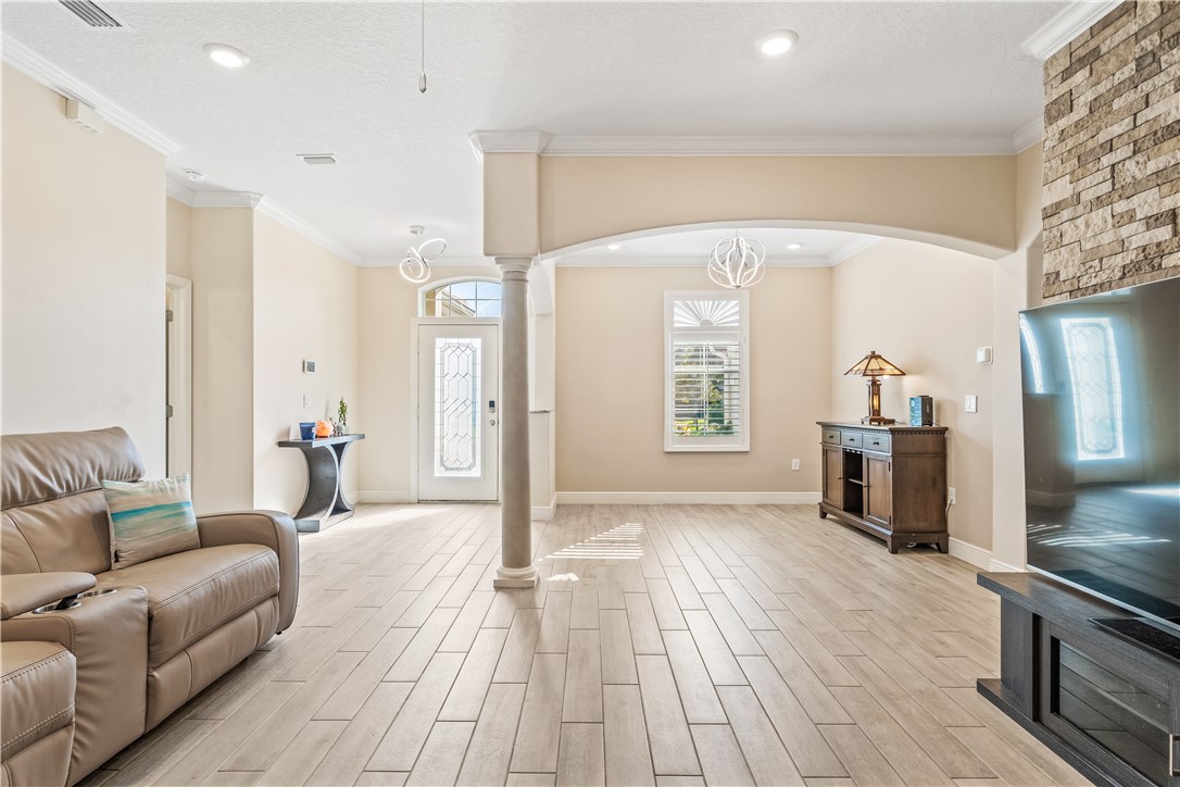 2570 Barbados Lane