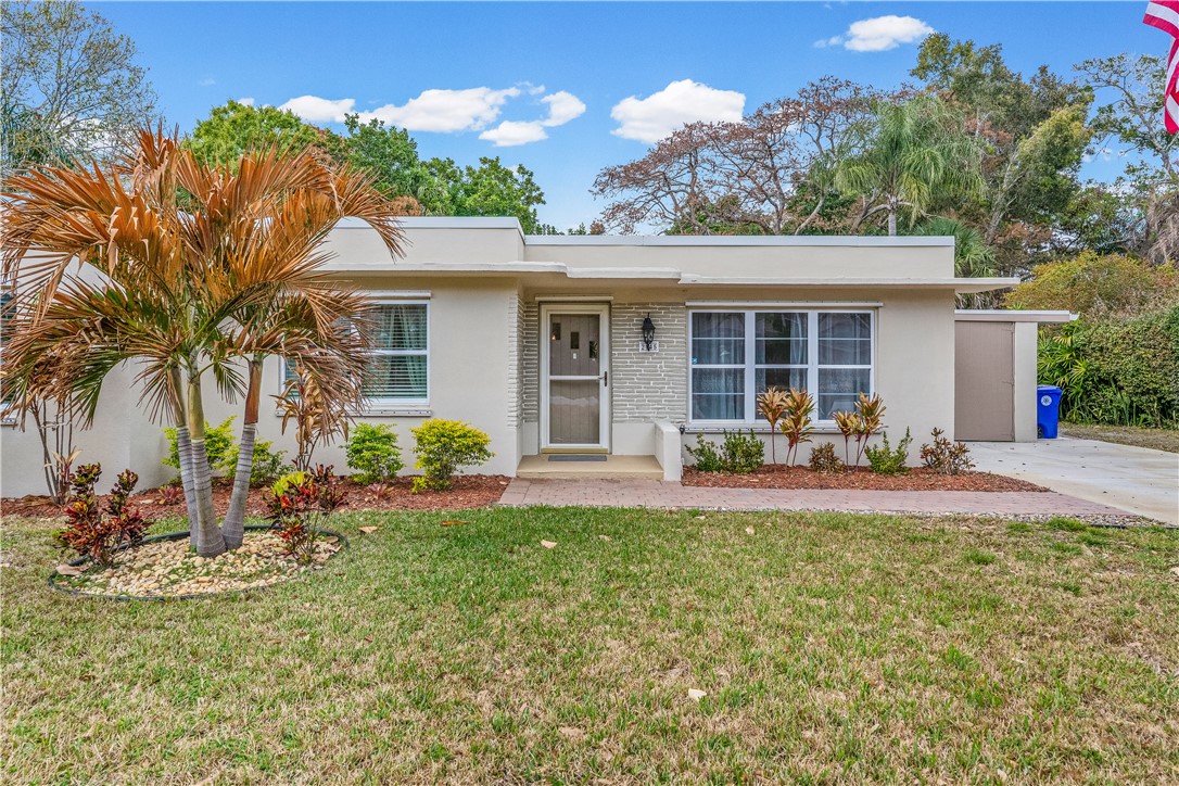 2145 Buena Vista Boulevard