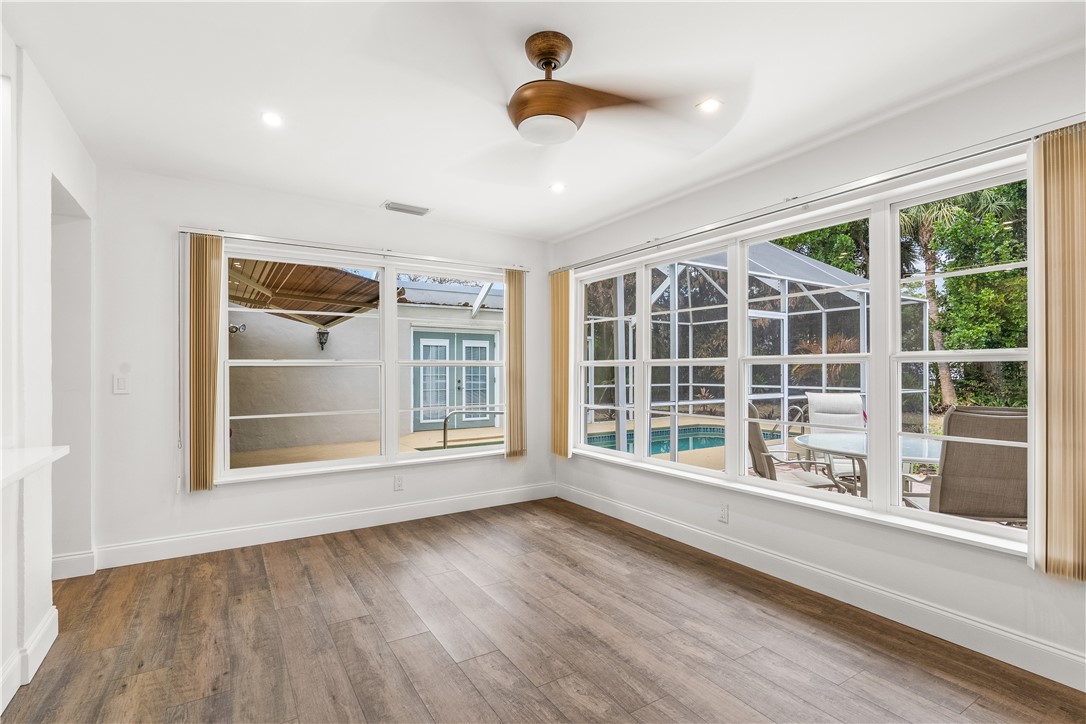 2145 Buena Vista Boulevard