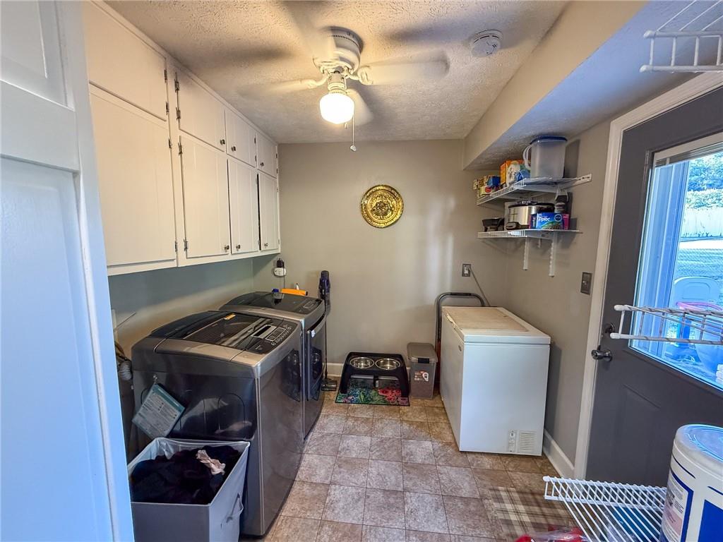 1733 Rhonda Lane
