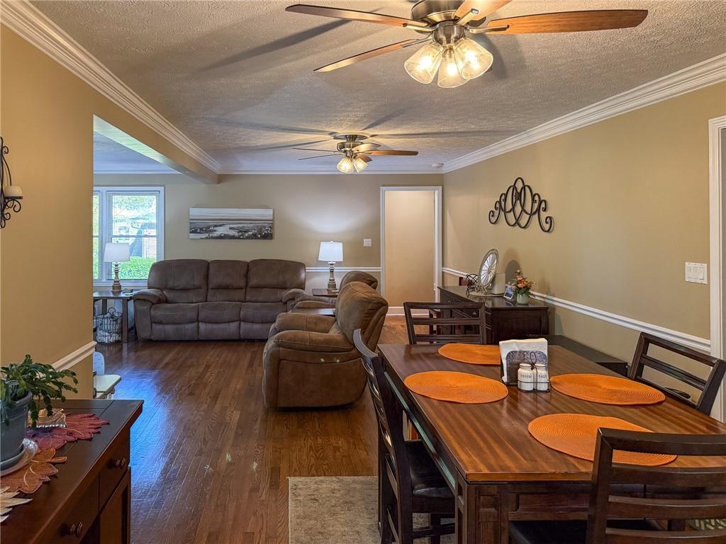 1733 Rhonda Lane