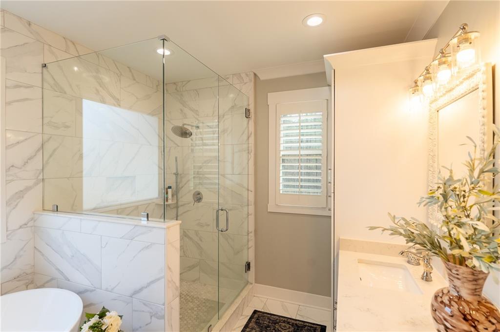 404 Fox Valley Drive