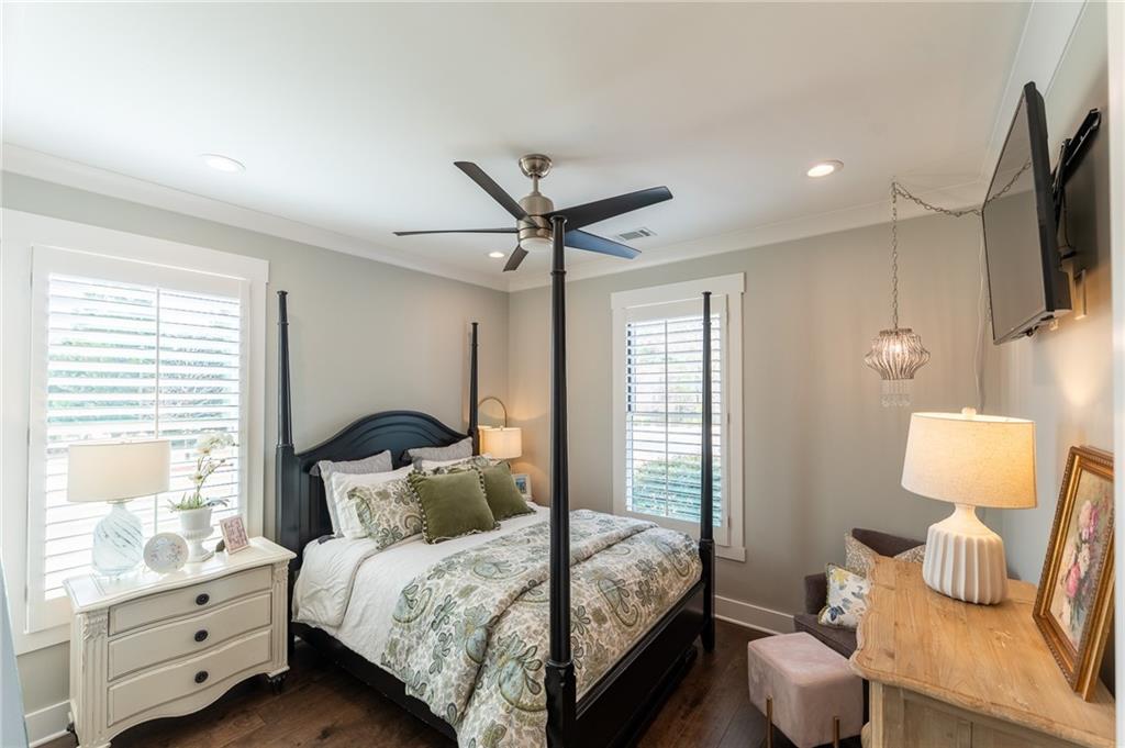 404 Fox Valley Drive