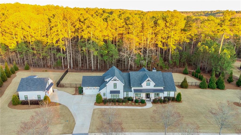 404 Fox Valley Drive