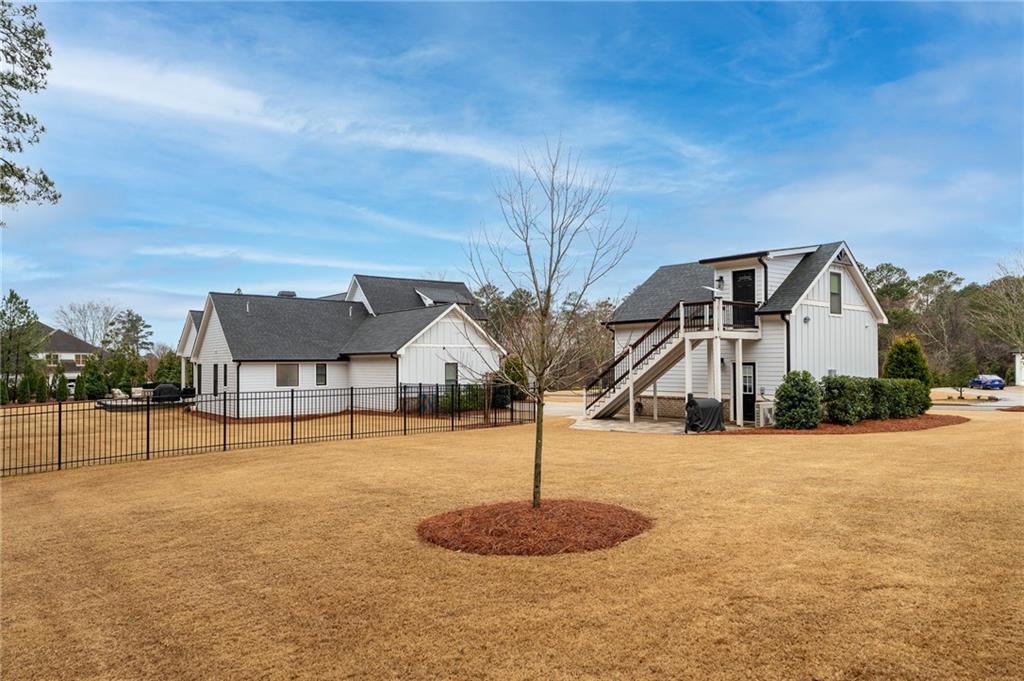 404 Fox Valley Drive