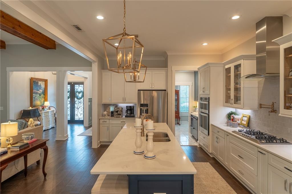 404 Fox Valley Drive