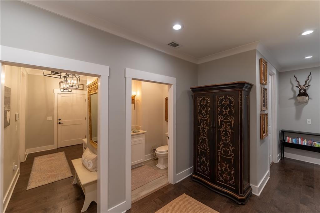 404 Fox Valley Drive