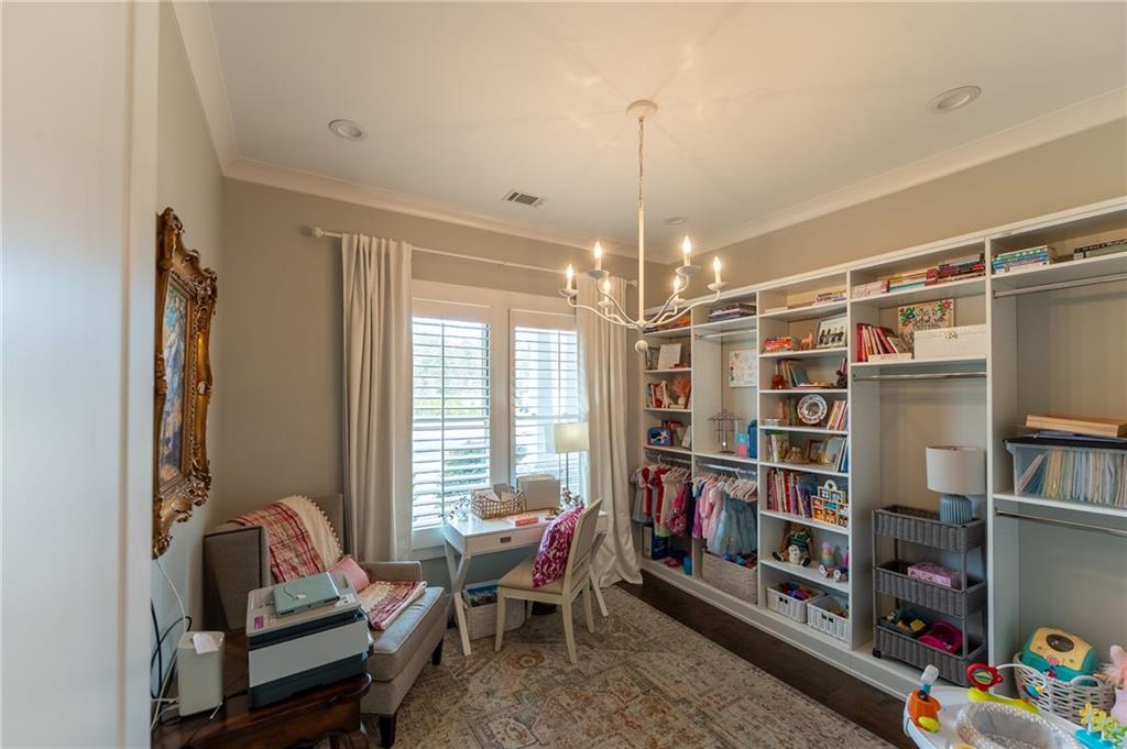 404 Fox Valley Drive