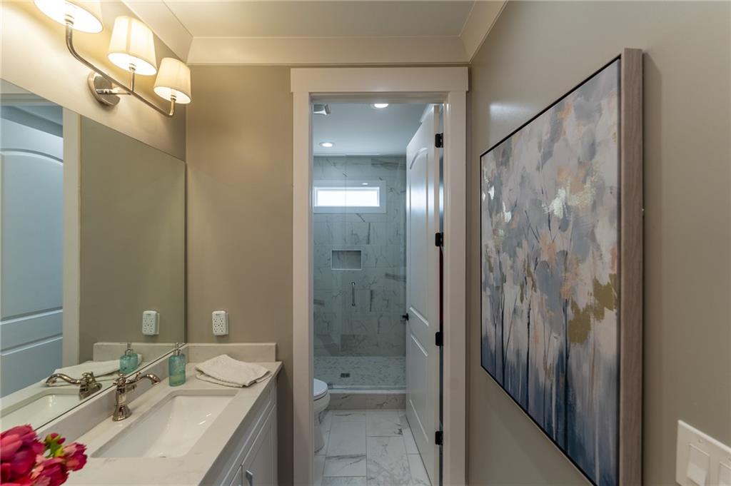 404 Fox Valley Drive