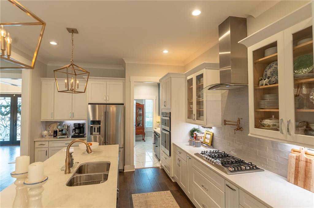 404 Fox Valley Drive