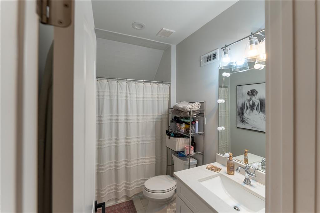 404 Fox Valley Drive