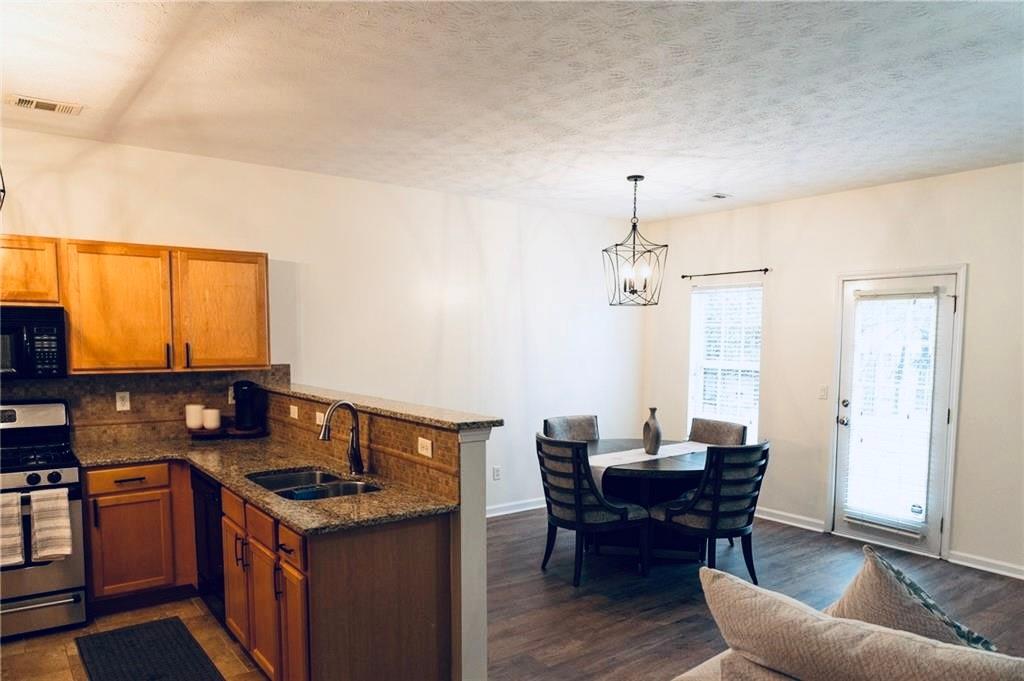 1514 Parc Main Street