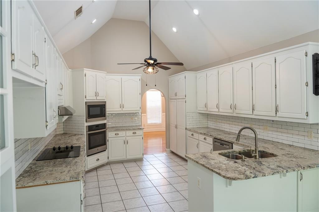 6015 Cedar Lake Trail