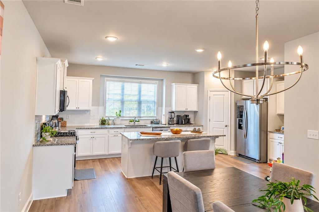 1576 Gin Blossom Circle