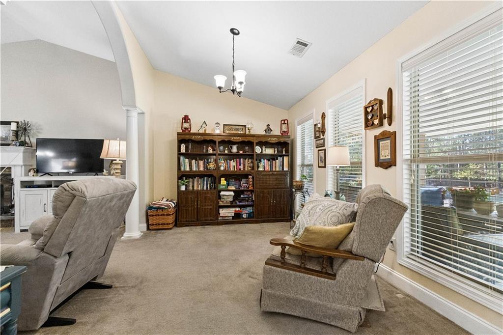 1912 Wheatfield Circle