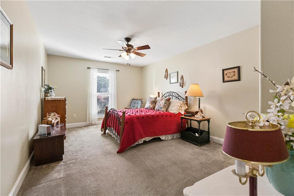 1912 Wheatfield Circle