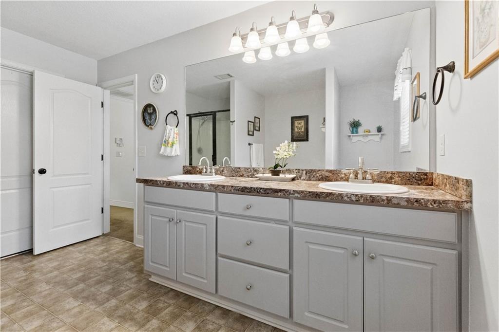 1912 Wheatfield Circle