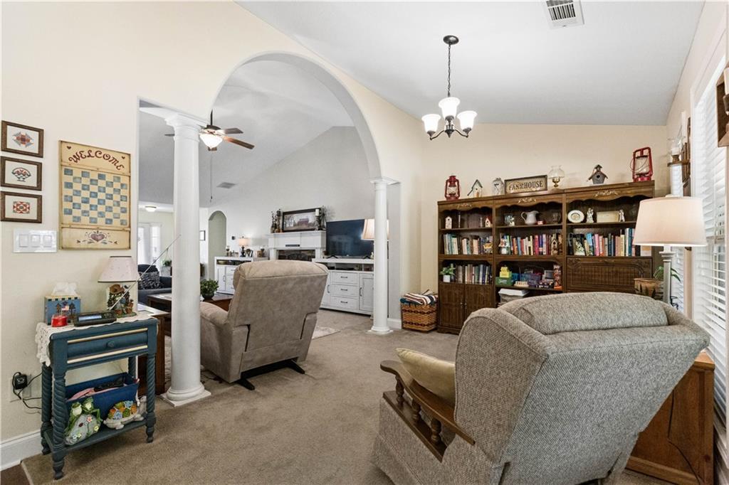 1912 Wheatfield Circle