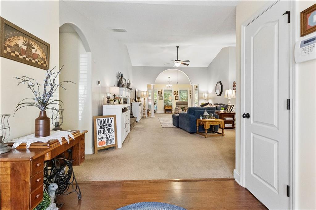 1912 Wheatfield Circle