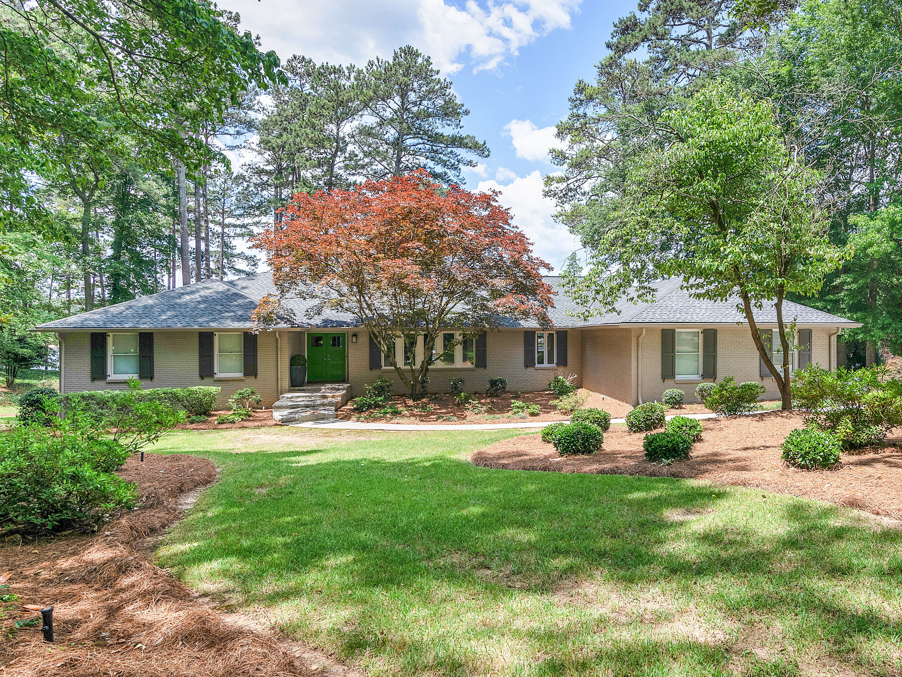 3301 Bay View Drive