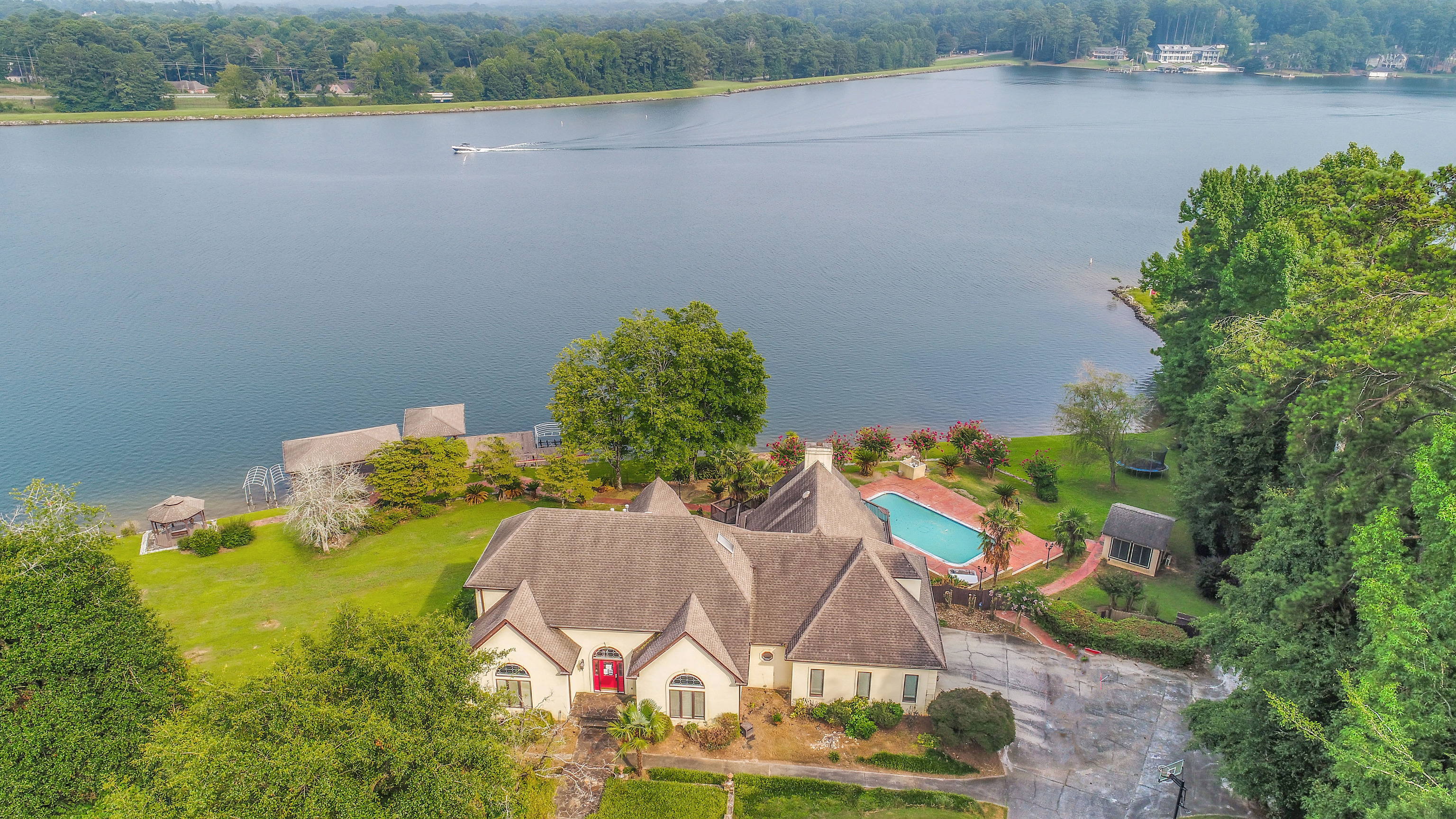 3306 Bay View Drive