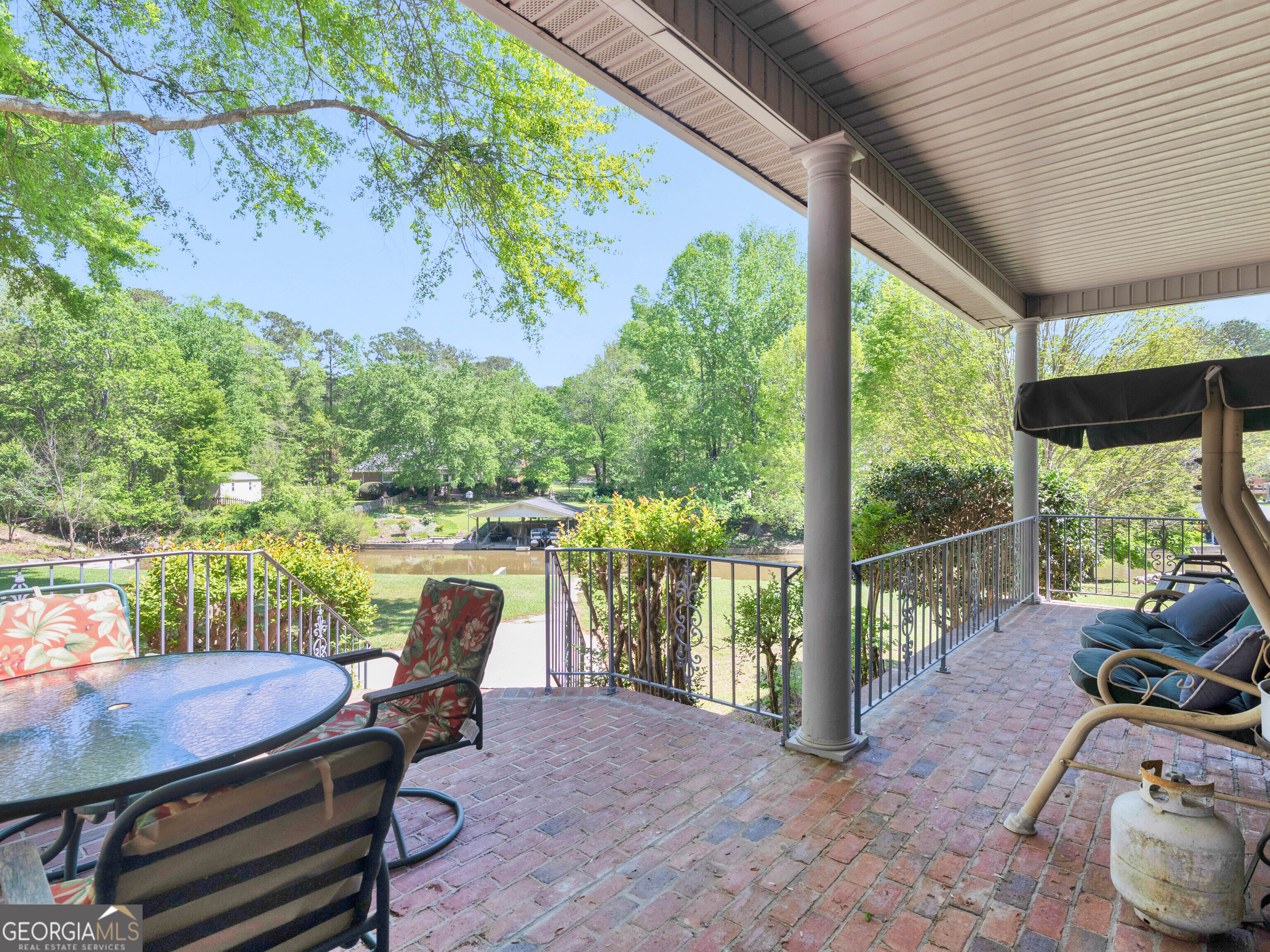 8560 Canal Drive