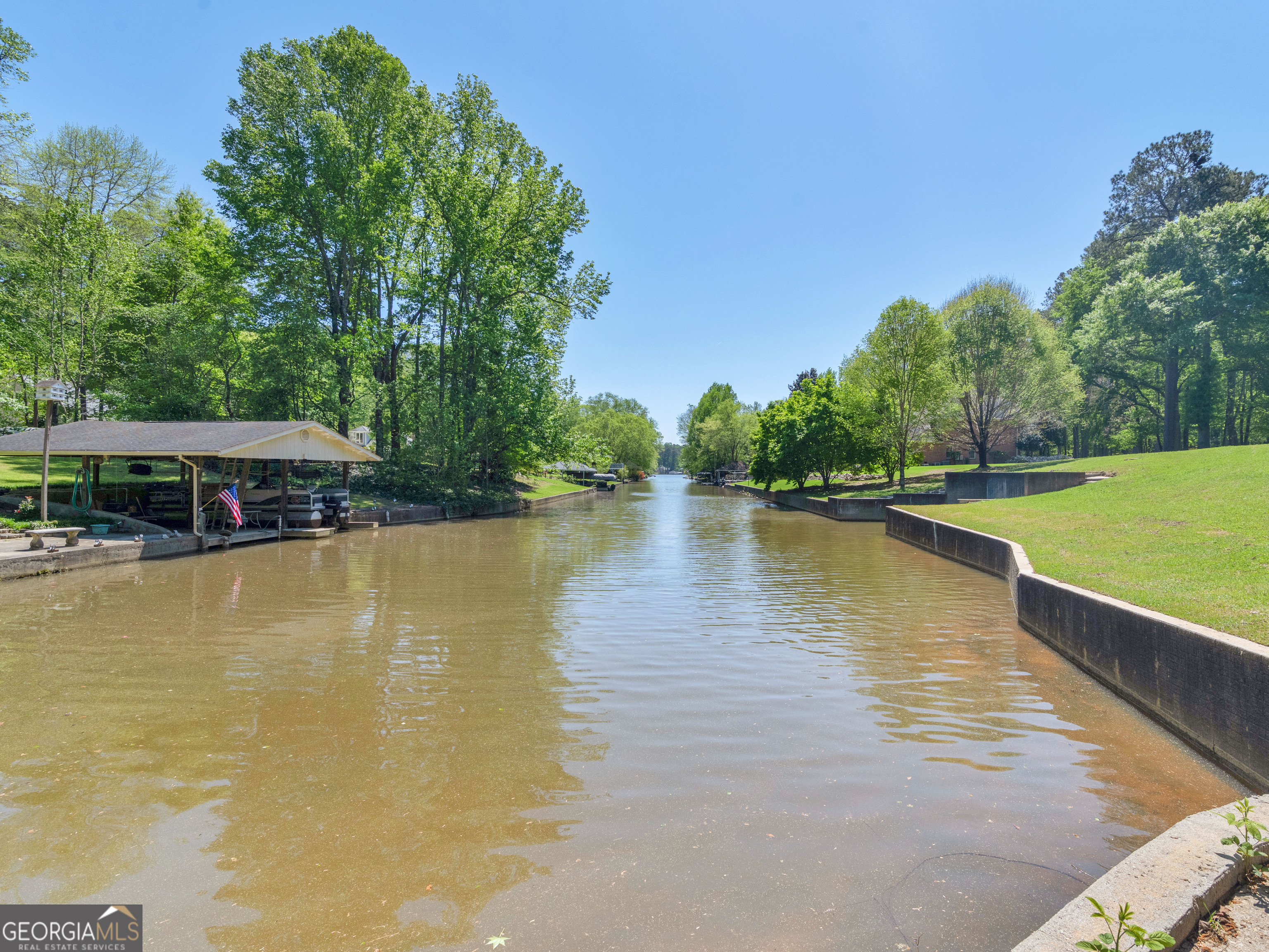 8560 Canal Drive