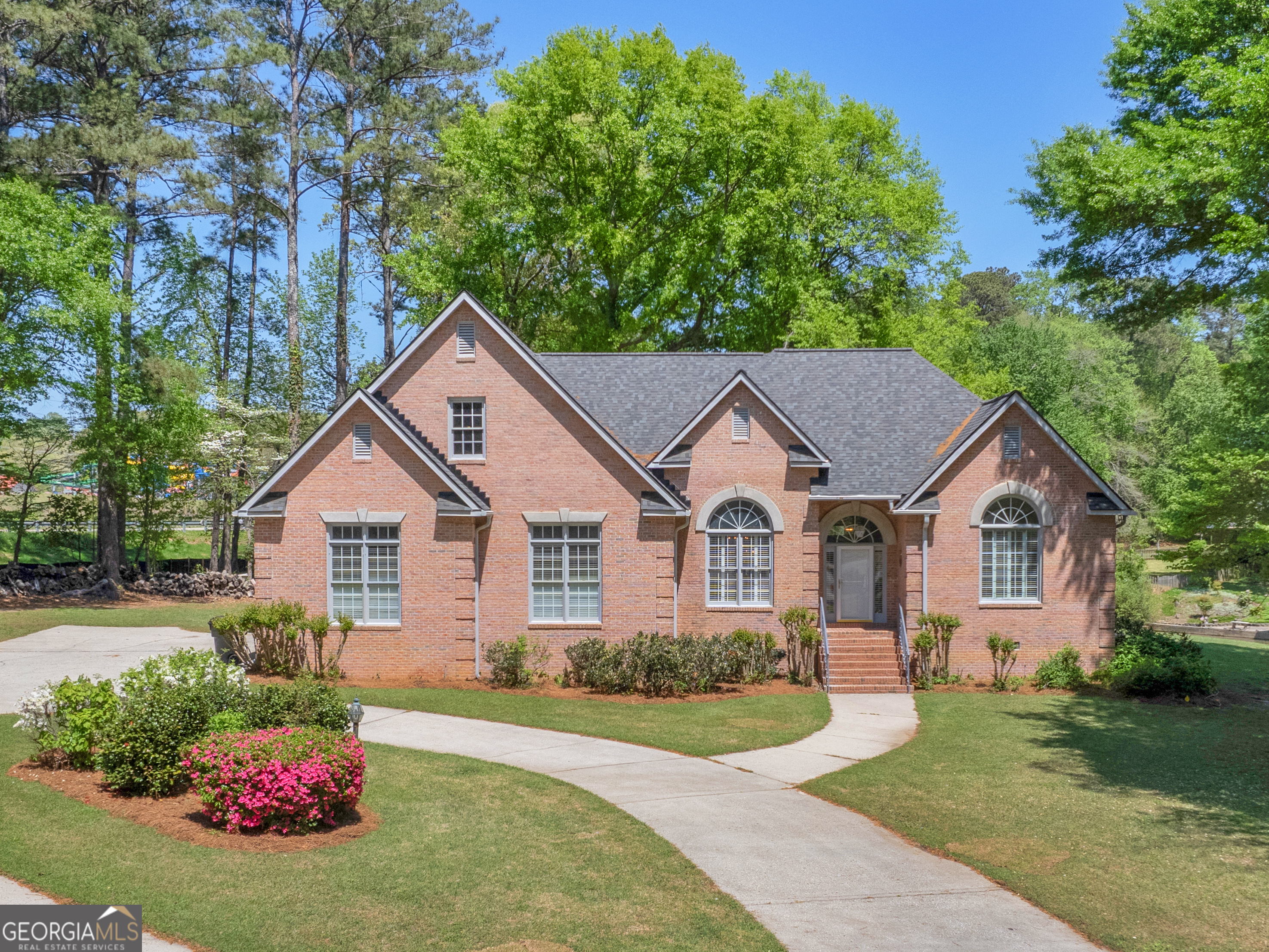8560 Canal Drive