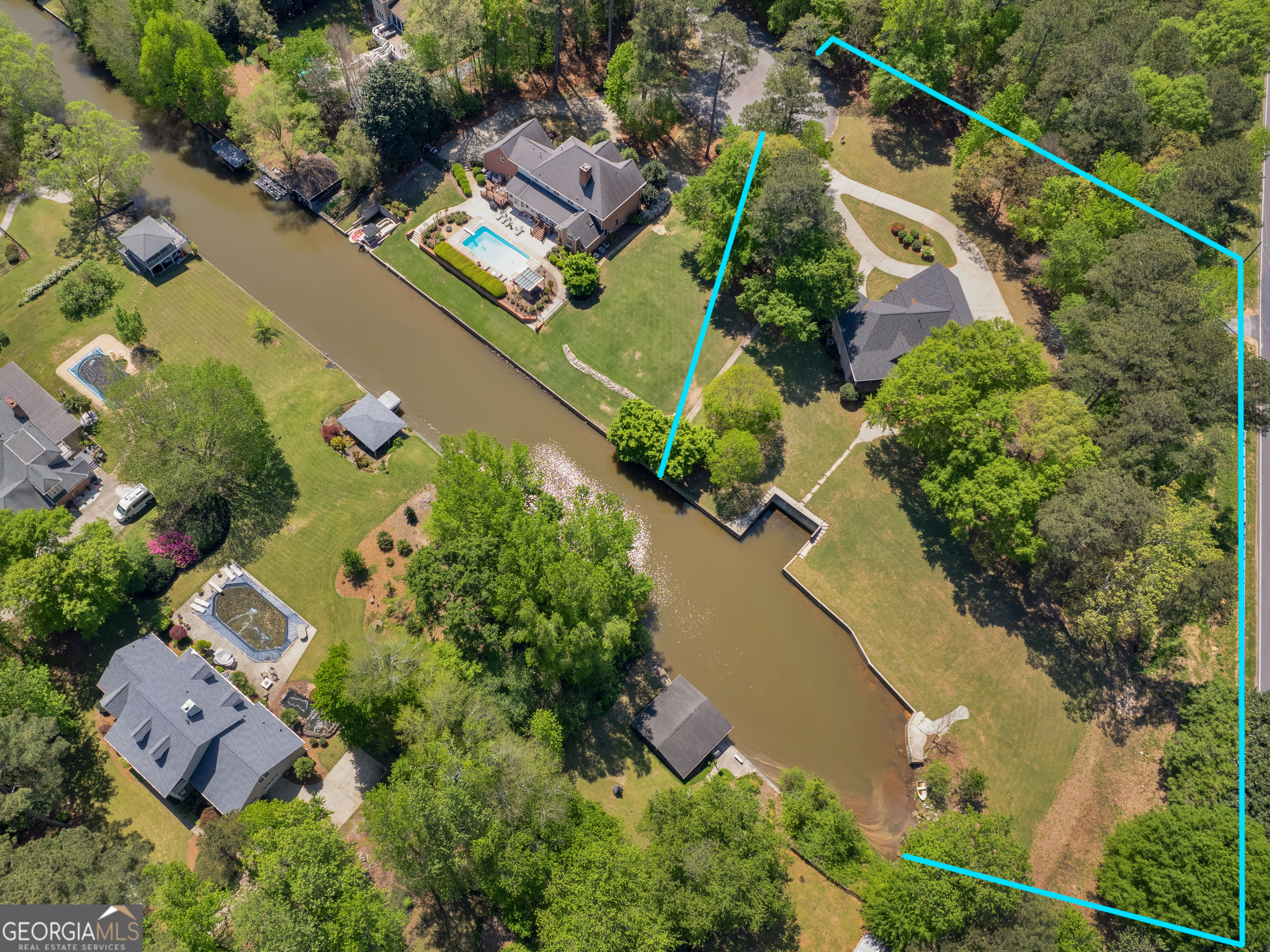 8560 Canal Drive