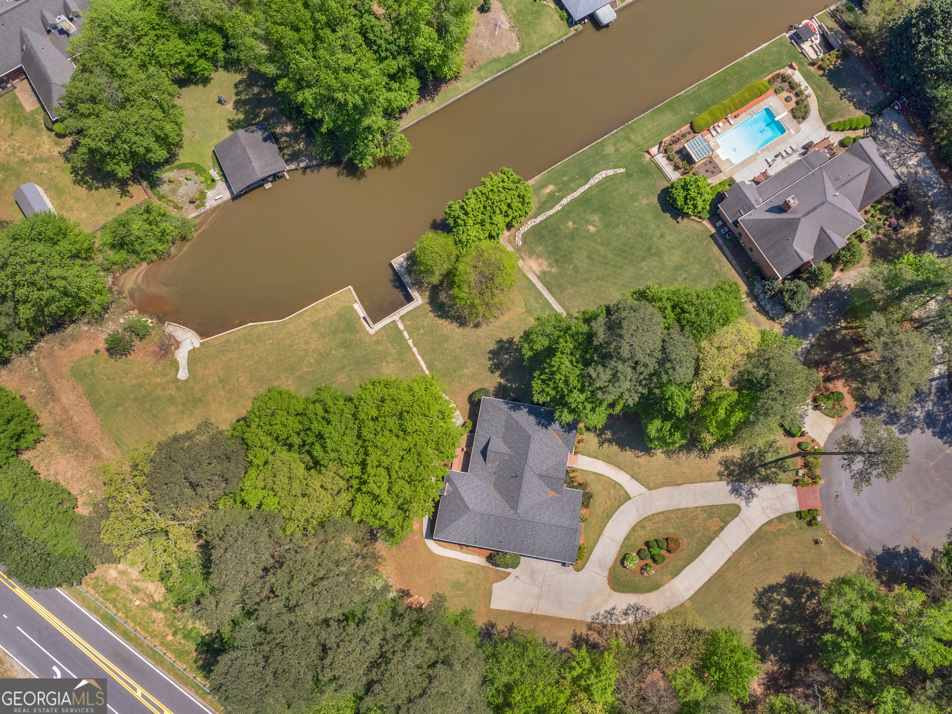 8560 Canal Drive