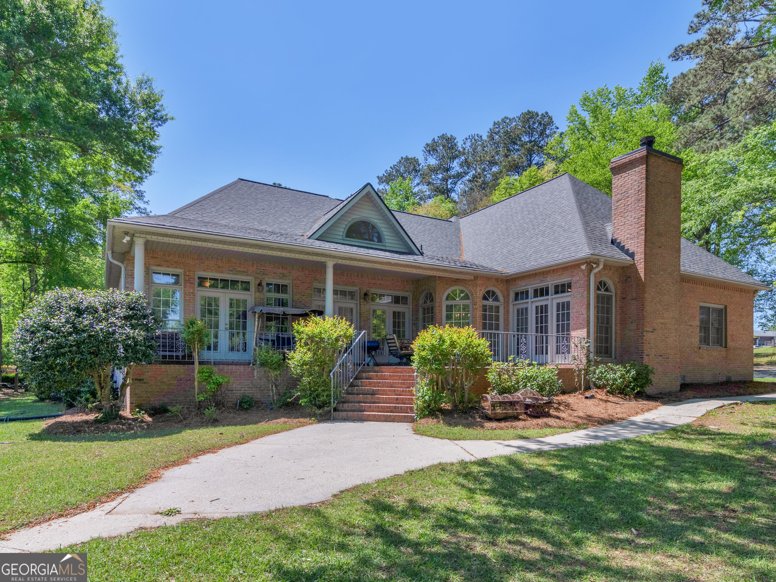 8560 Canal Drive