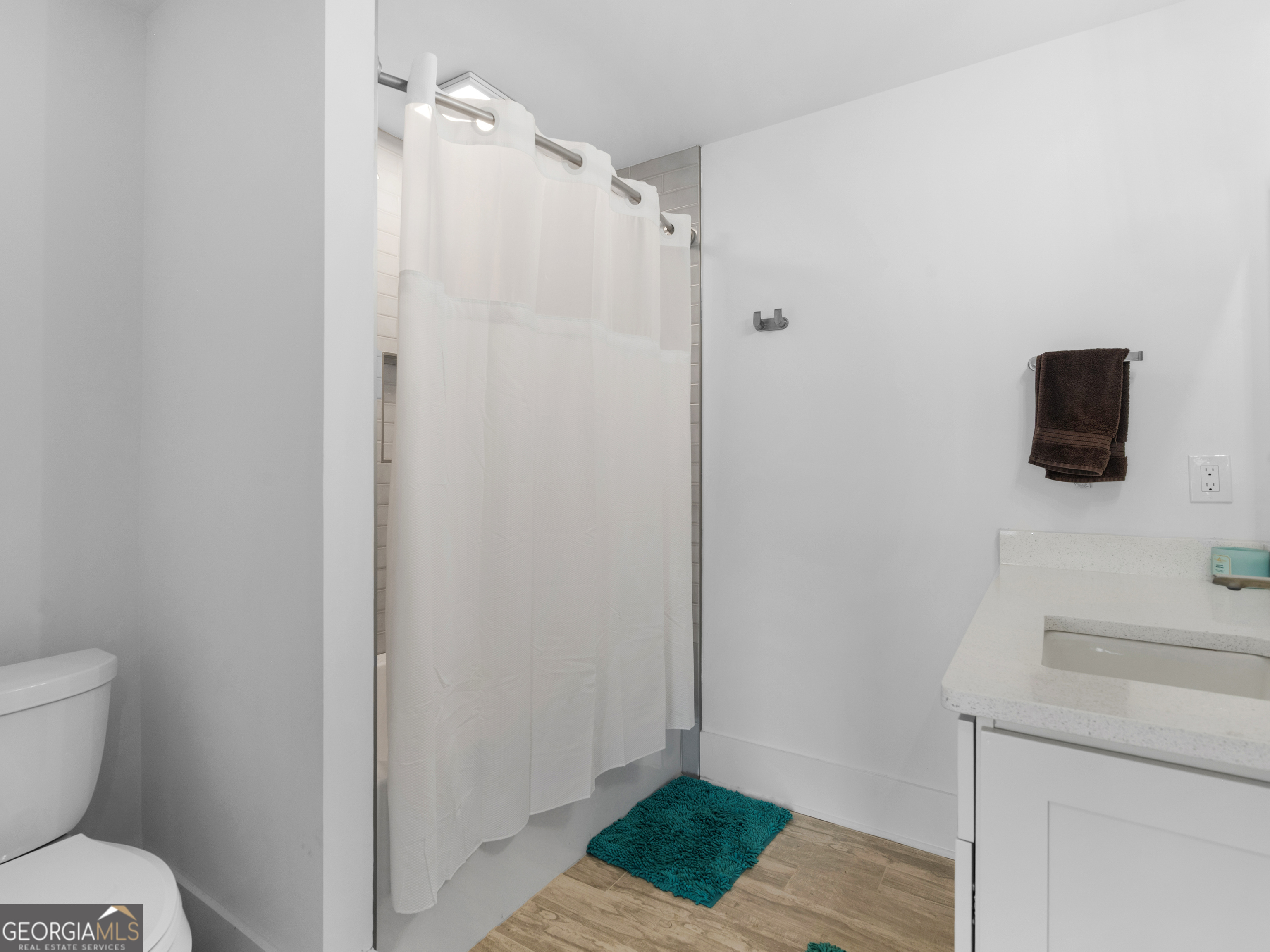2775 Club Valley Court