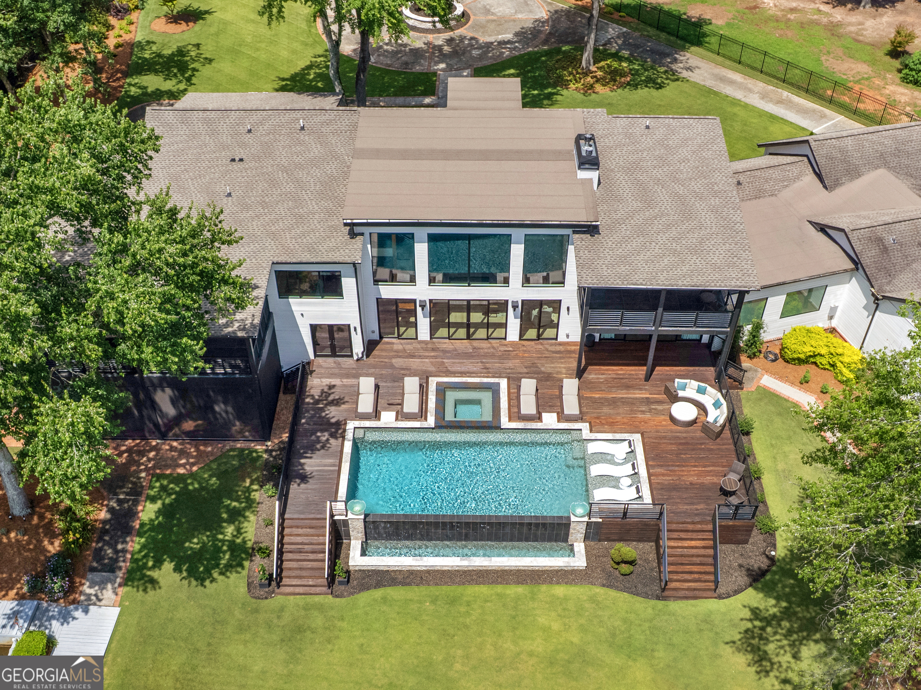 2775 Club Valley Court