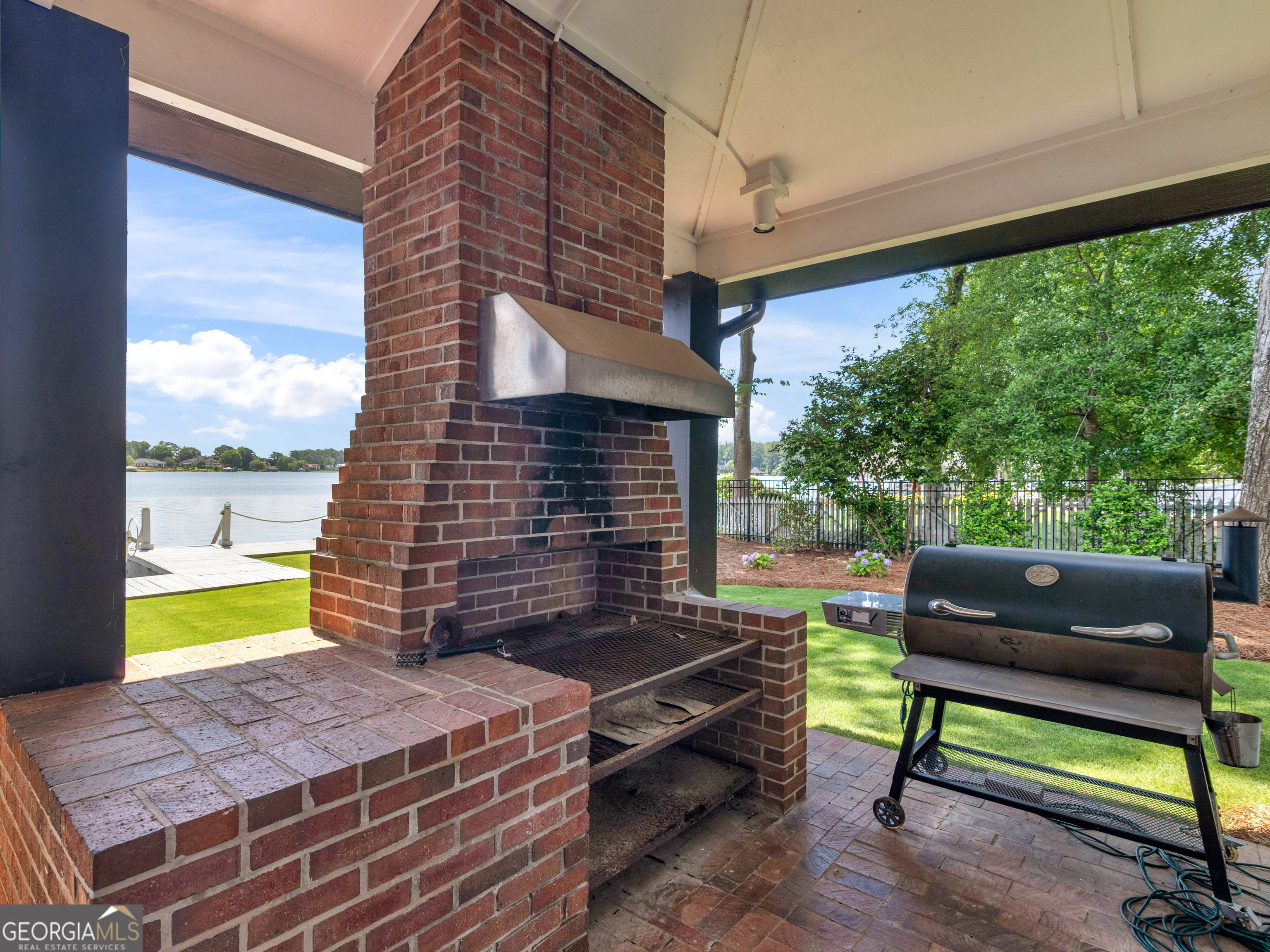 2775 Club Valley Court