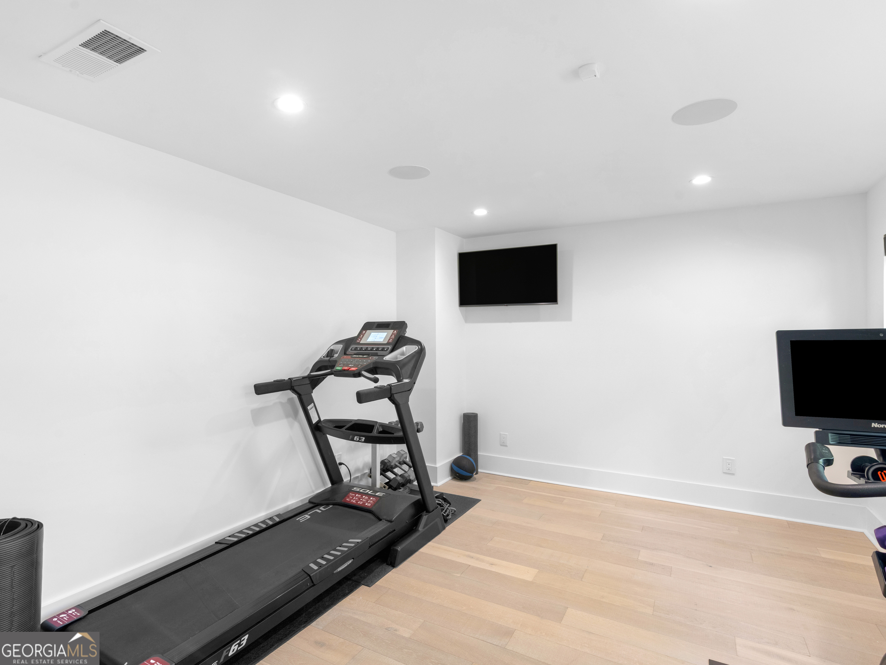 2775 Club Valley Court