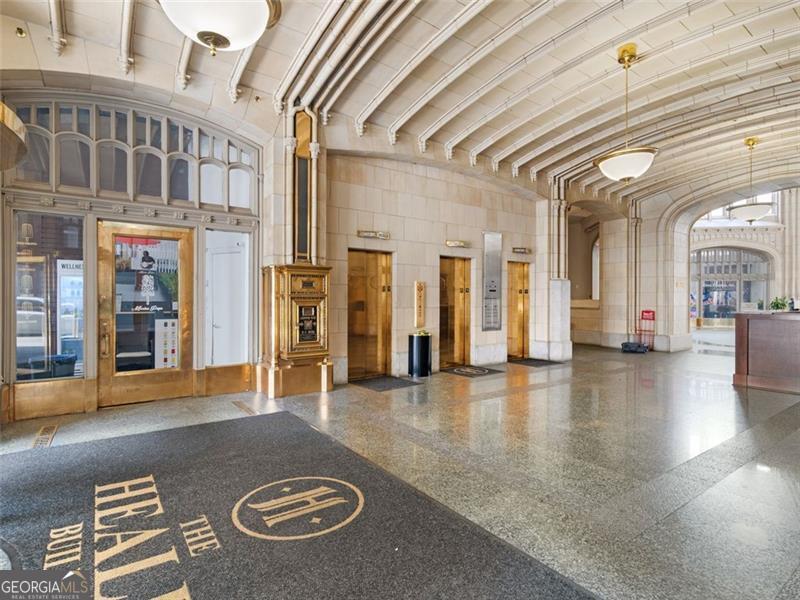 57 FORSYTH Street NW # 5B