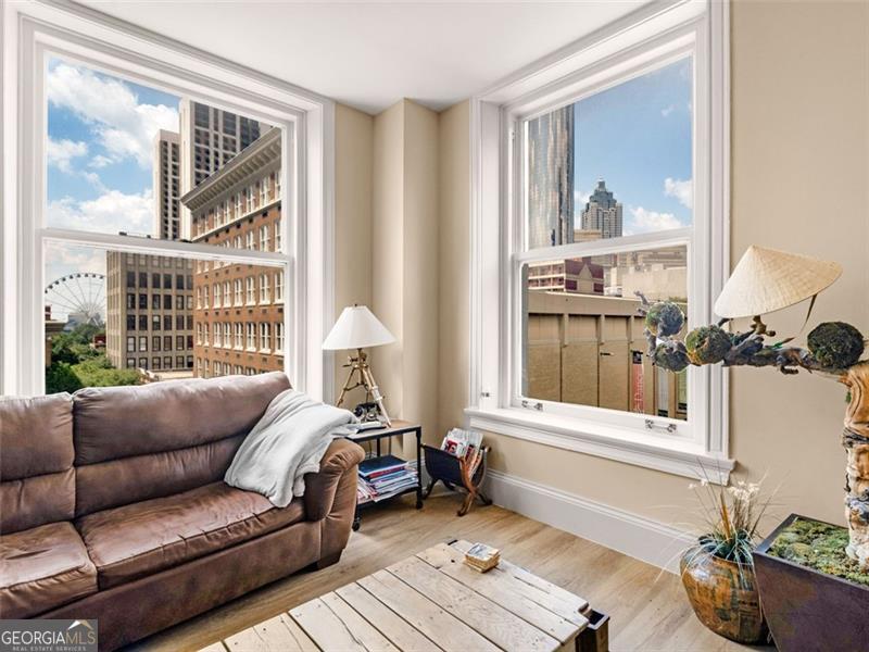 57 FORSYTH Street NW # 5B
