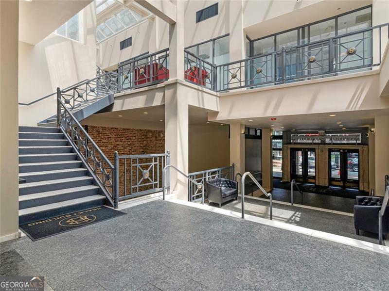 57 FORSYTH Street NW # 5B